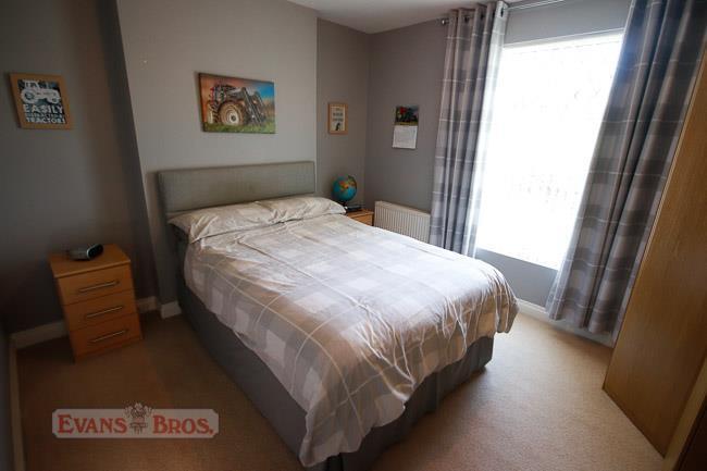 FRONT DOUBLE BEDROOM 2