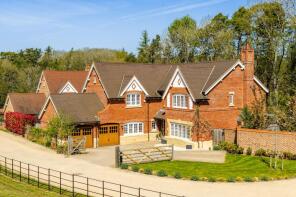 69, Earls Farm Way, Towcester NN12 6FA