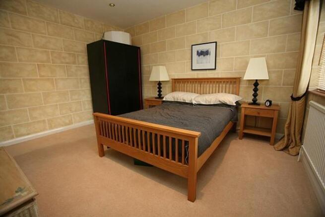 BEDROOM 2