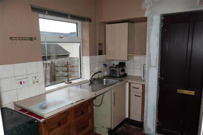 Kitchen: