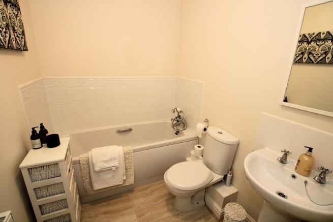 Photo 10