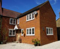 Celandine Cottage, Manor Road, Banbury OX17 1QT