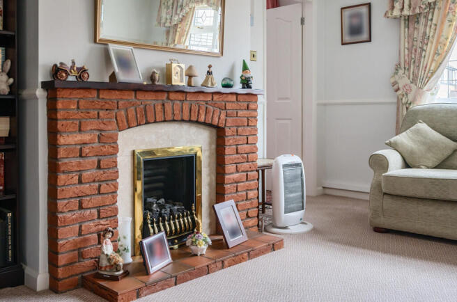 2 bed Bungalow for sale Image 8