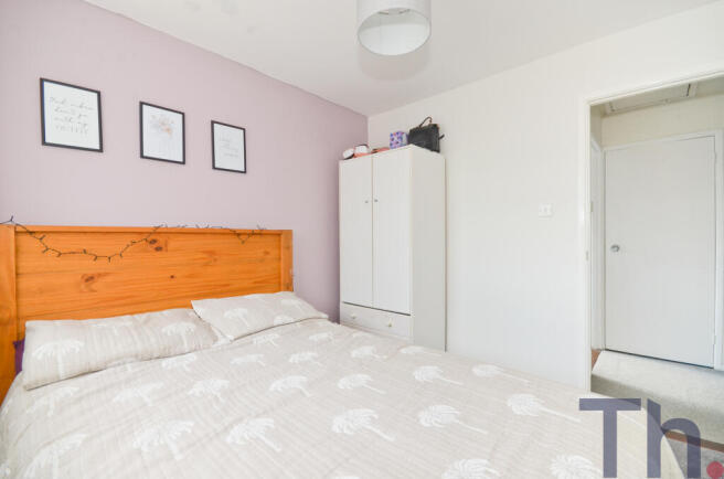 Bedroom 2 (2).JPG