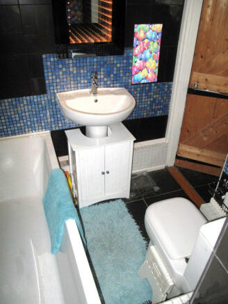 Photo 10