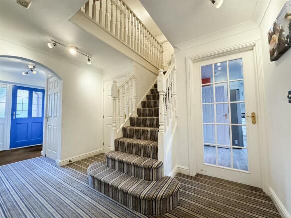 ENTRANCE HALLWAY