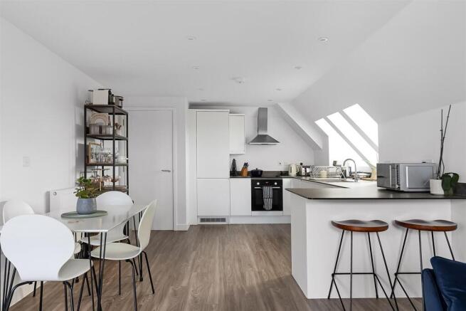 Open plan kitchen/reception room