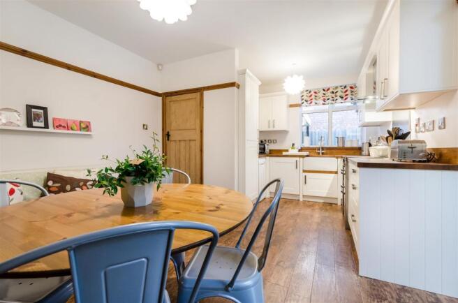 Living / Dining Kitchen