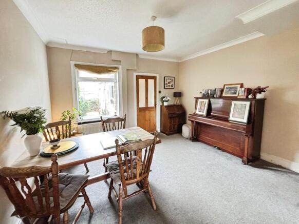 2 bed House for sale Image 10