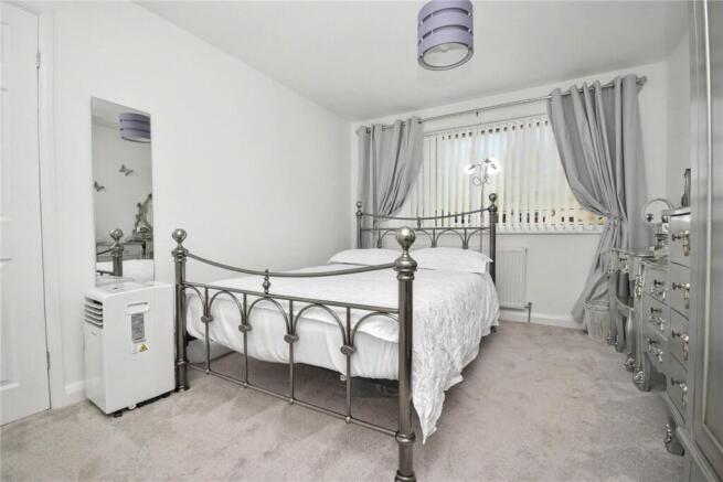 3 bed Semi-Detached for sale Image 6