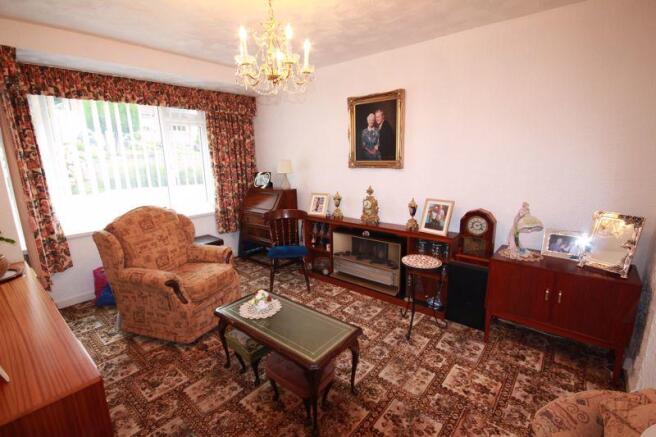 LOUNGE (2)