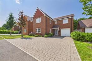 14, Regis Manor Road, Burghfield Common, Reading RG7 3ZH