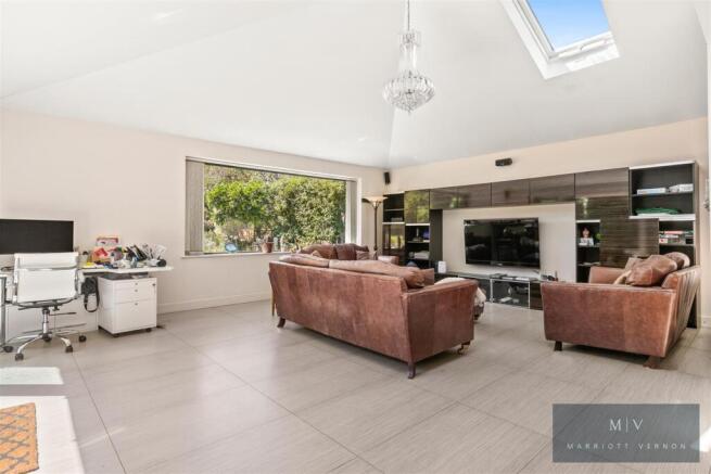 Woodbury Close 5 MV-12.jpg