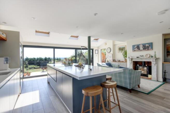 Kitchen/Breakfast Rm