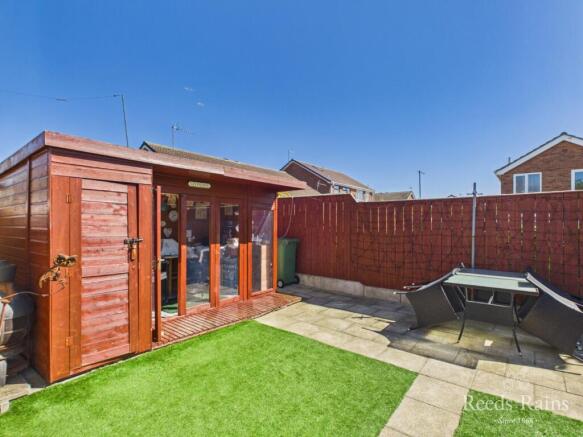 3 bed Semi-Detached for sale Image 11
