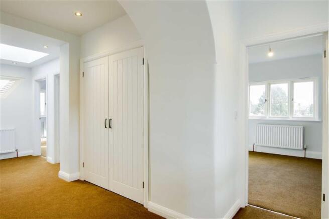 FIRST FLOOR LANDING