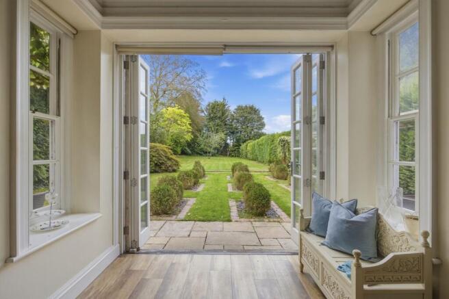 Frant Road, Tunbridge Wells, TN2 photo 4