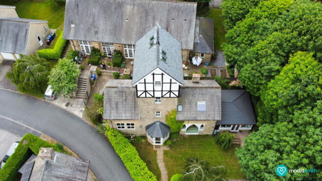 4 bed Detached to rent Image 8