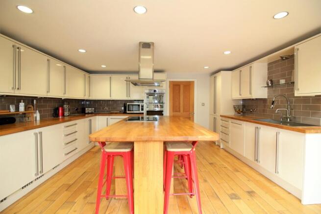 Kitchen / Breakfast