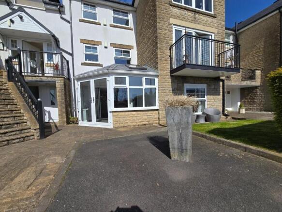 External & Private Entrance