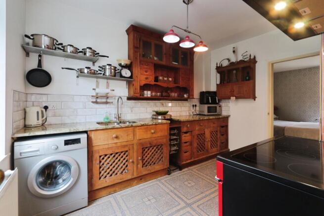 3 bed Terraced for sale Image 4