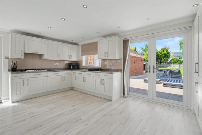 Kitchen/Breakfast Room