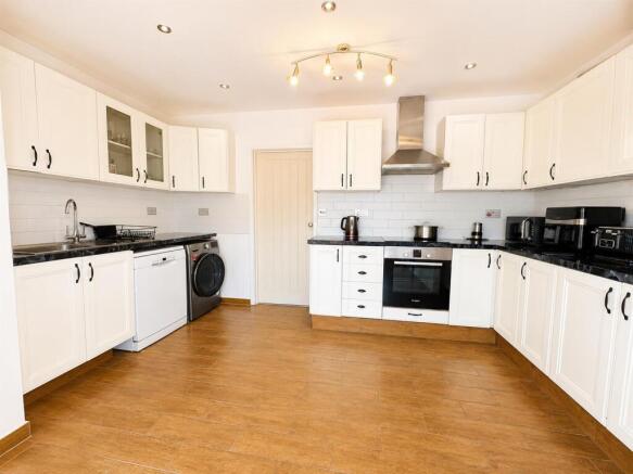 Kitchen / Diner