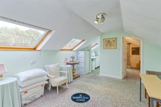 Loft Bedroom 2.jpg