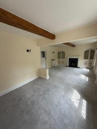 3 bed Detached to rent Image 11