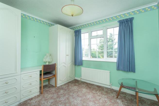 49 Derwent Road-9.jpg