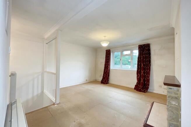 2 Rosemount Gardens, Musbury Road, Axminster, EX13 5AE