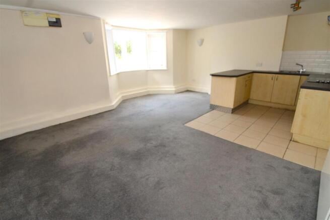 Lounge Kitchen.JPG