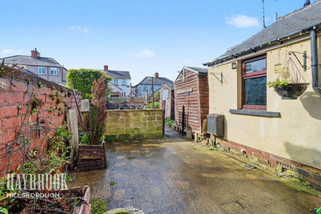 2 bed Semi-Detached for sale Image 4