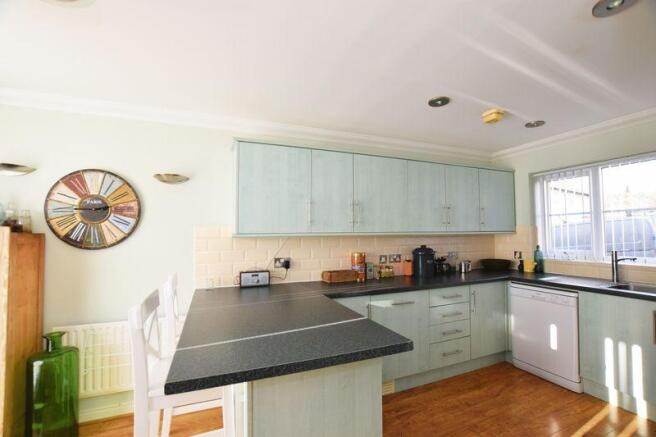 Kitchen/Breakf...