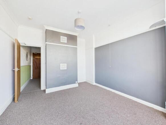 1 bed Apartment for sale Image 8