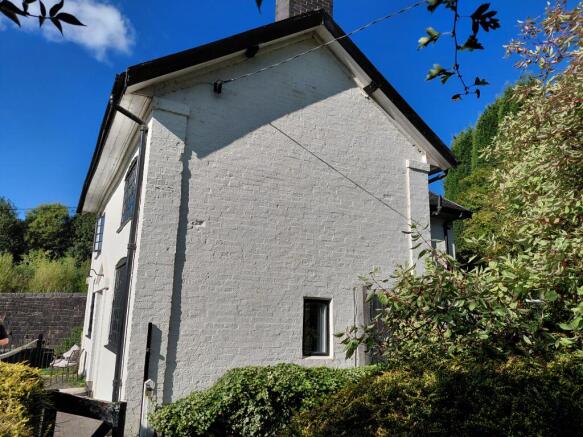 Chatterley House, Chatterley Road, Stoke-On-Trent, Staffordshire ST6 4PX photo 4