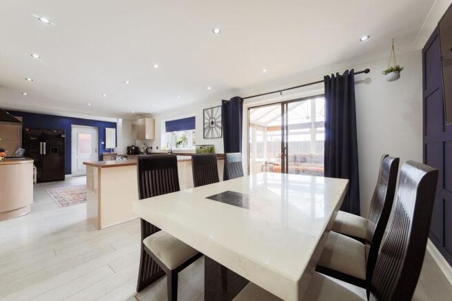 Kitchen Dining room