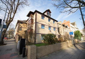7, West Grove Court, West Grove, Roath, Cardiff CF24 3AX
