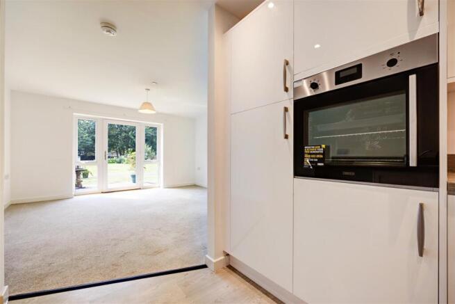 1 bed Apartment for sale Image 12