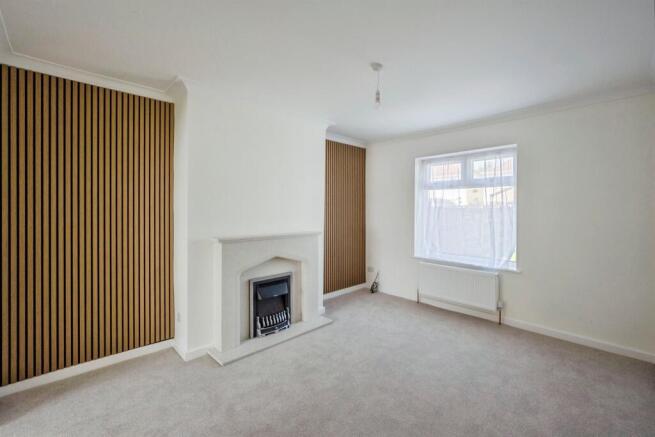 3 bed Semi-Detached for sale Image 6
