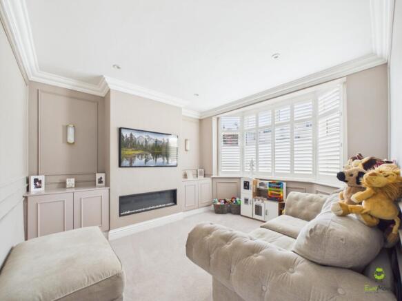Presented by Kevin at EweMove Bexleyheath and Dart