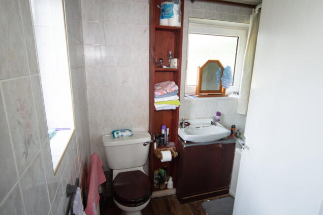 3 bed Semi-Detached for sale Image 11
