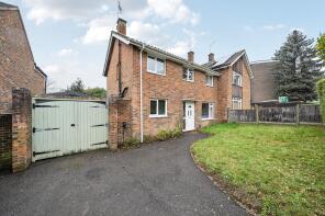 7, Pares Close, Horsell, Woking GU21 4QL