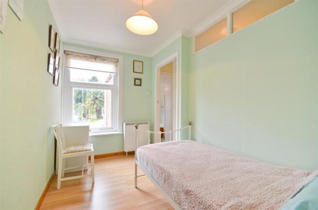 Bedroom 2.JPG