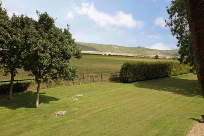 Garden & Views