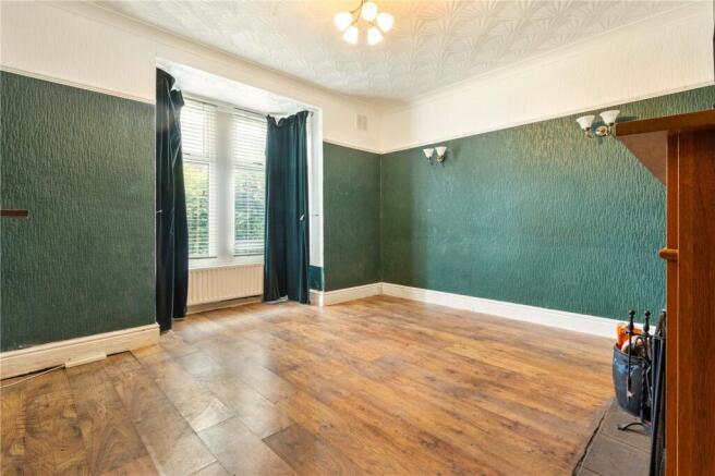 3 bed Semi-Detached for sale Image 6