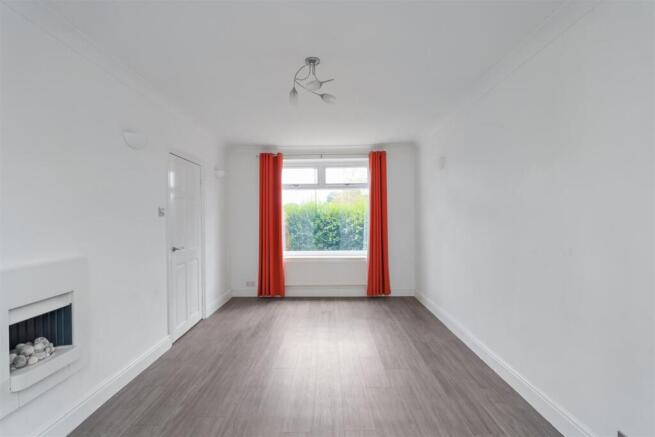 1, Redlands Close Solihull_19.jpg
