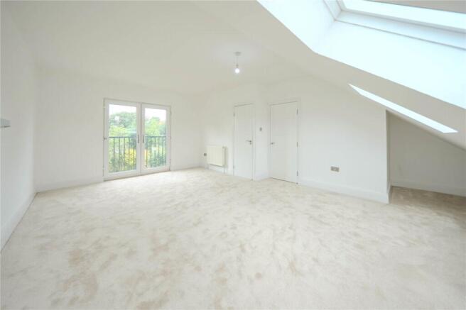 4 bed Semi-Detached for sale Image 7