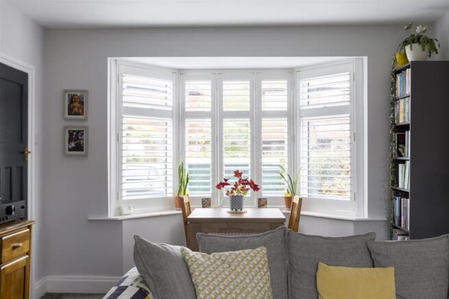 24_Lesley_Avenue_16.jpg