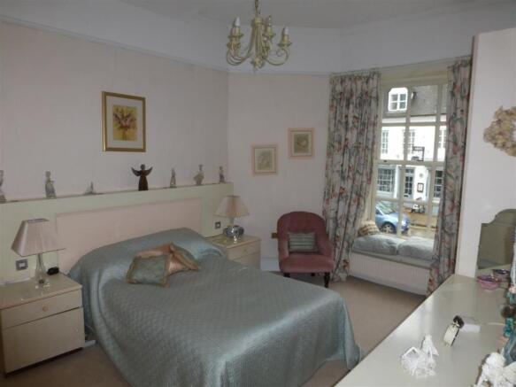 Principle Bedroom 1